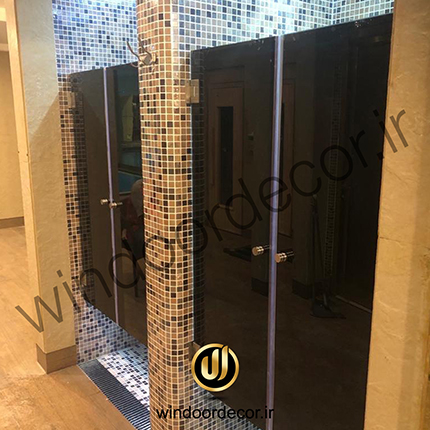 حمام شیشه ای عمومی